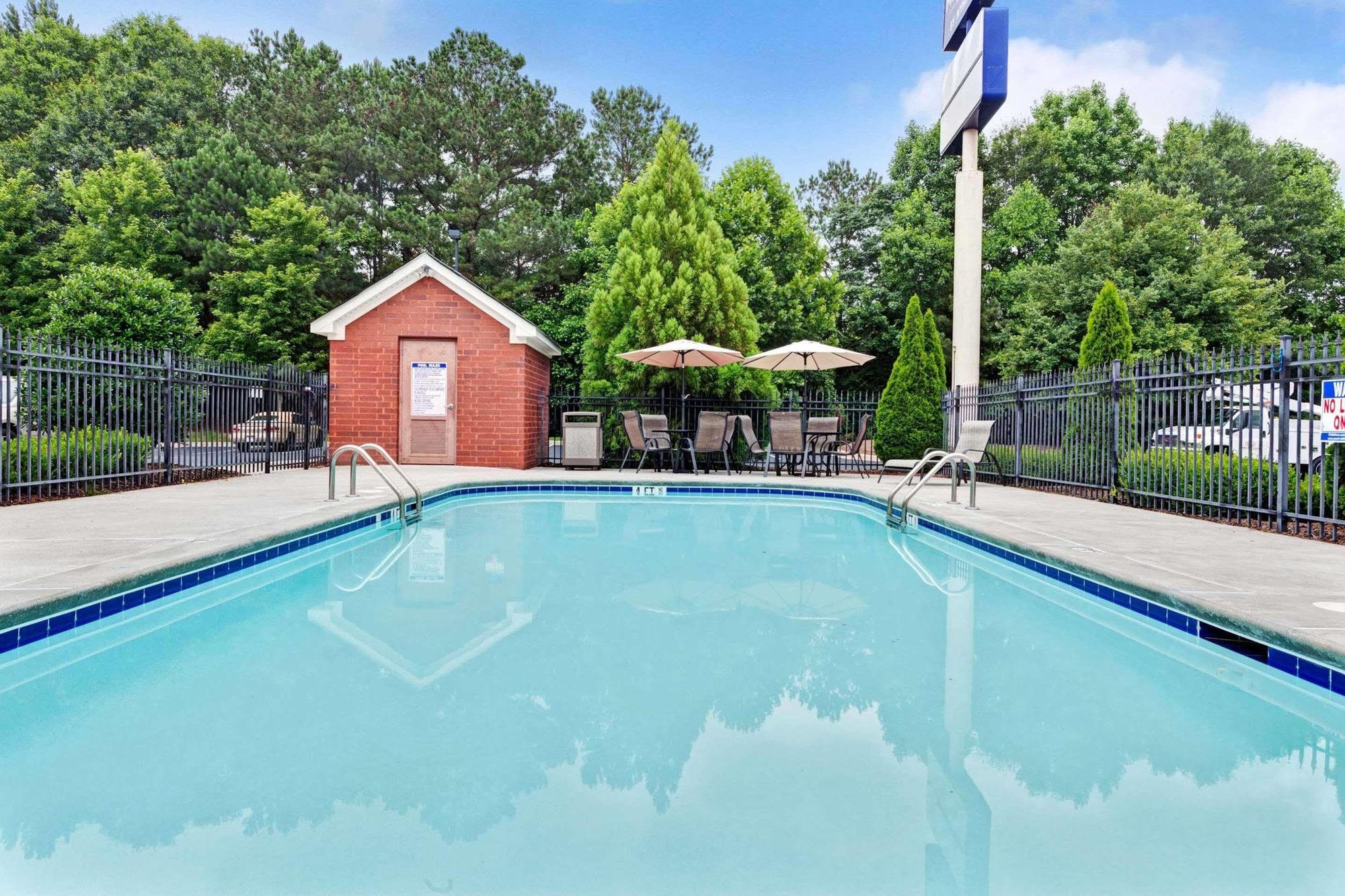 Microtel Inn & Suites By Wyndham Woodstock/Atlanta North Экстерьер фото